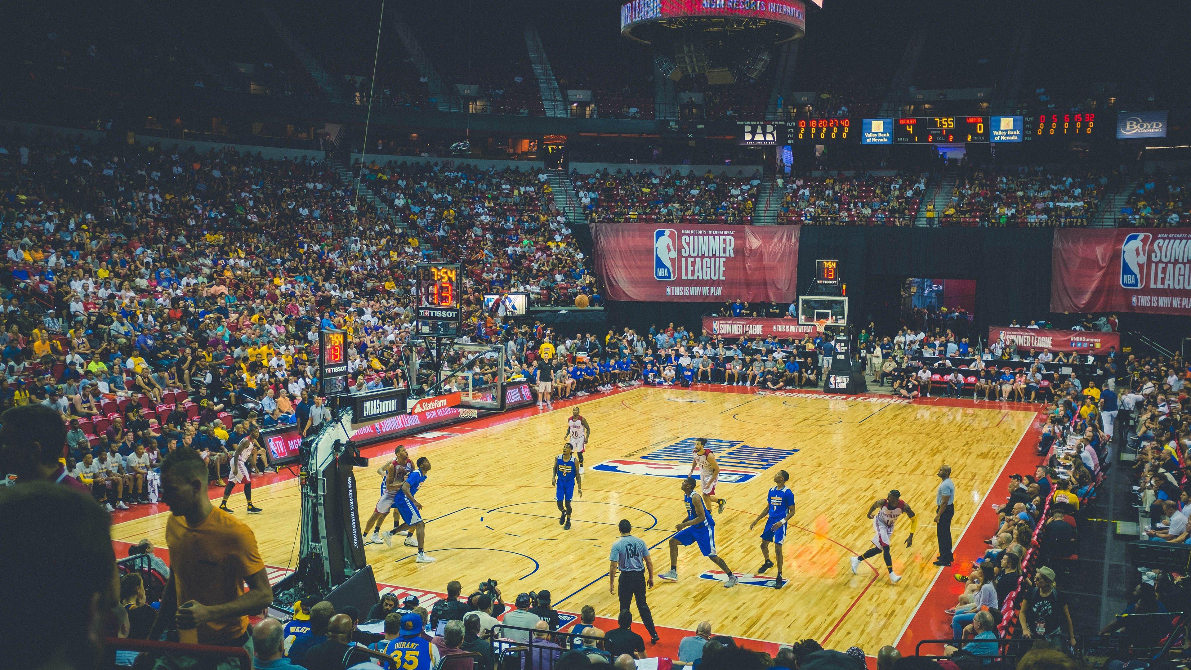 肯尼-史密斯谈抢七,若将哈登限制在18+8 那会是掘金赢球的方式