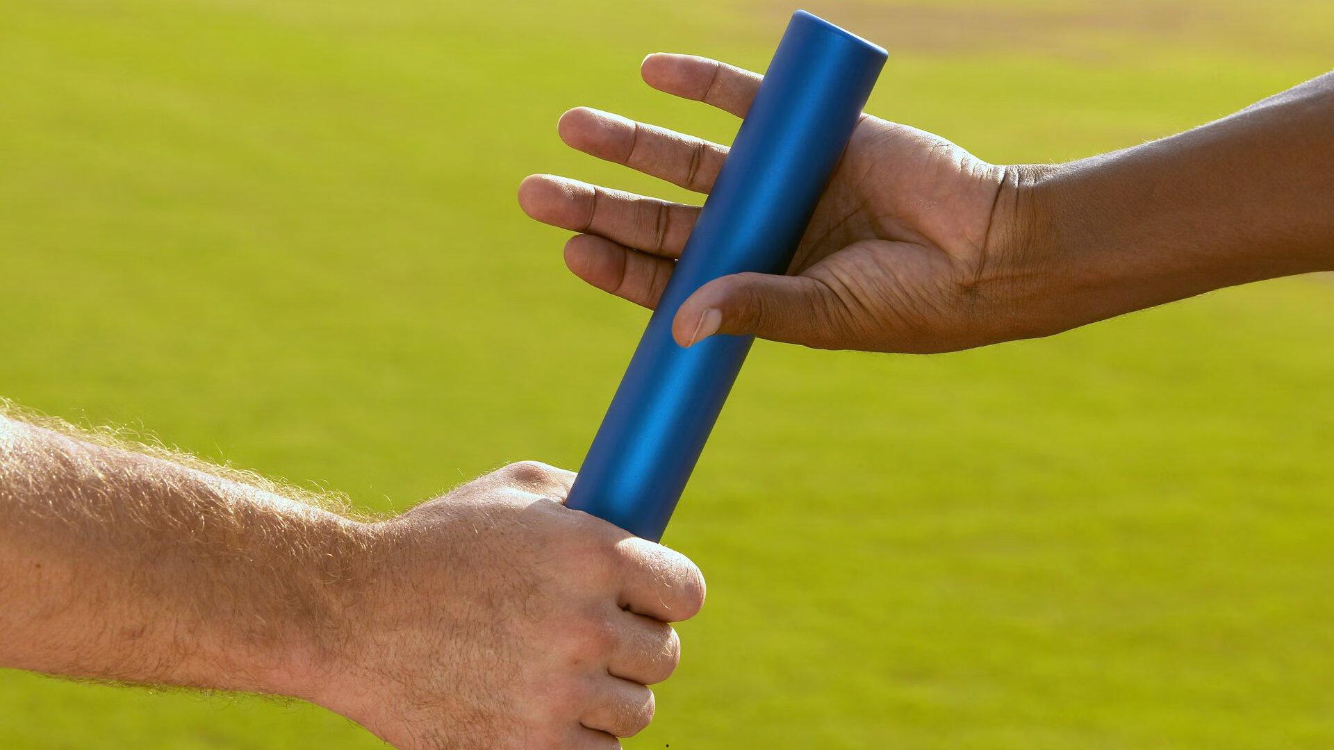 非常惊险!孟超晒视频飞机亲历俄城恶劣天气:希望大家都平安出行